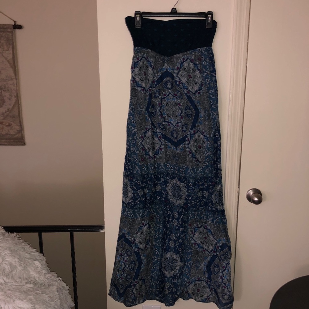 Maxi strapless dress